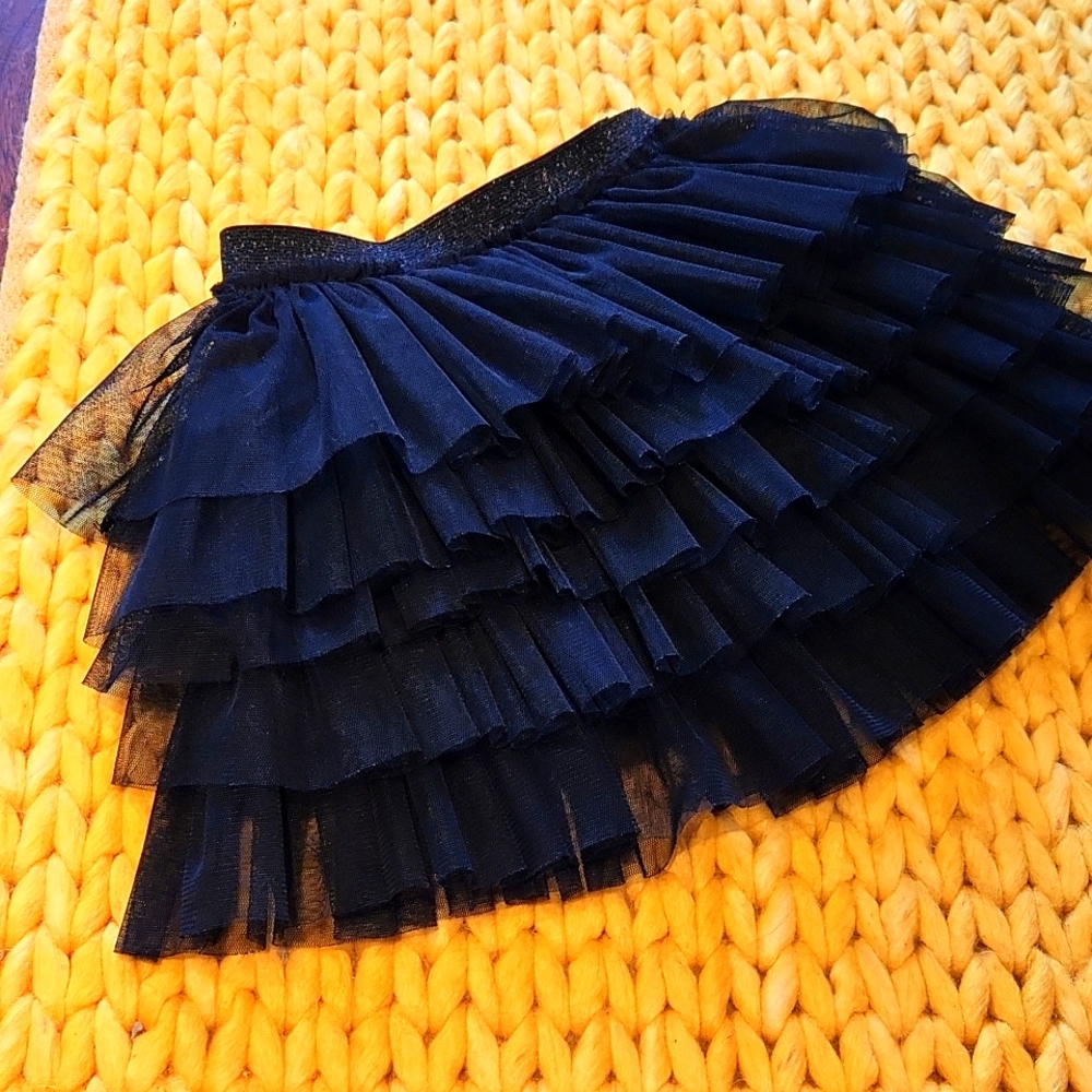 Zara puffy skirt, size 7